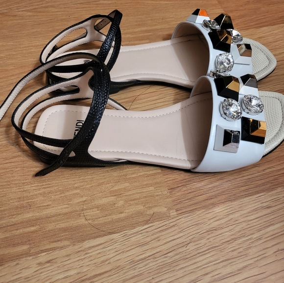 (SOLD)Authentic Fendi flat sandals with crystals and stones - Picture 3 of 7
